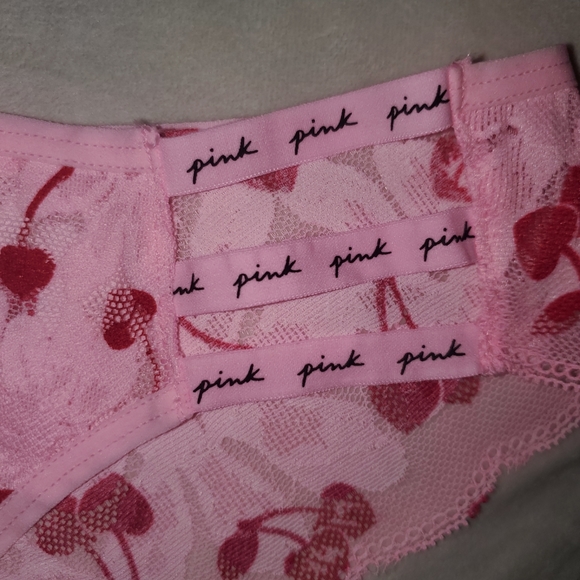 VICTORIA'S SECRET PRETTY PINKπ CHERRY GRAPHIC HIPSTER PANTY - Picture 4 of 8